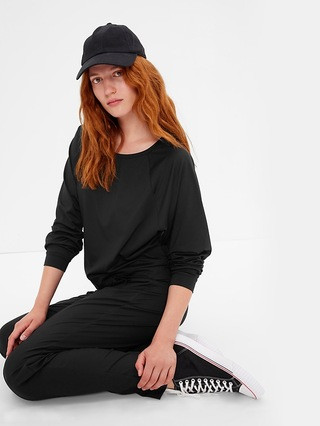 GapFit Brushed Jersey Hi-Low Sweatshirt | Gap (US)