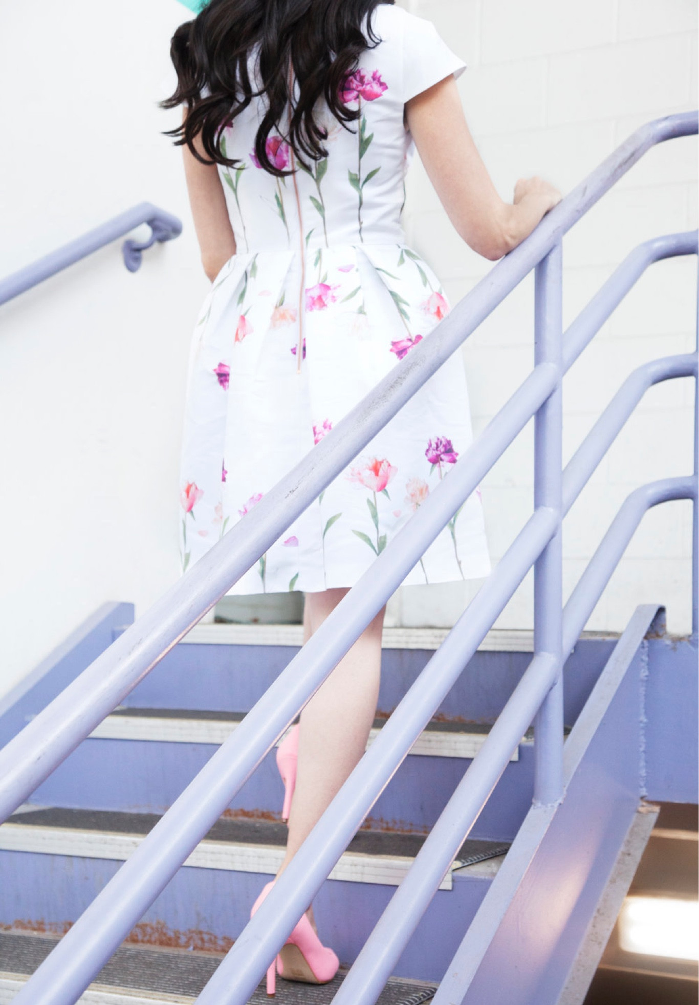 Florals, pop color shoes and fun springtime bags. 🌸👡👗👛
.
.
Need a classy look for a first date dinner, bar mitzvah brunch or a fancy birthday out with tha girls? I’ve linked my go to - closed toe pointed heels and fave espadrilles. Of course you could always pair with stewpot sandals or flats to dress her down too! ✨
.
.
Happy spring shopping pretties. 💕

#LTKwedding #LTKstyletip #LTKSeasonal