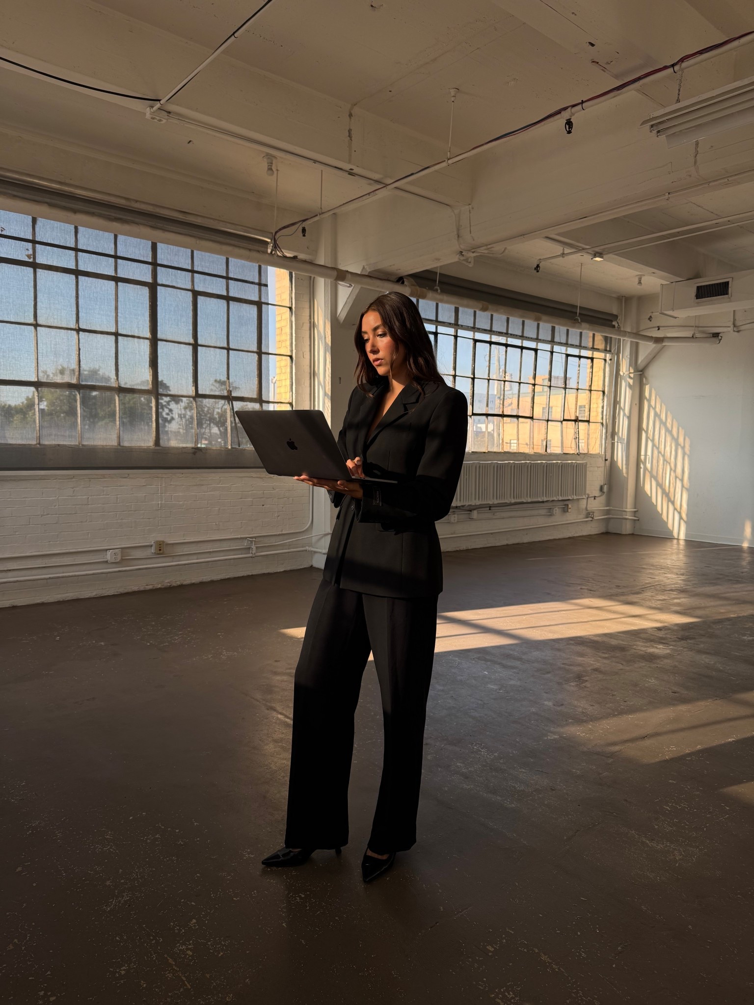 my fav suit 🖤 love how the blazer cinches my waist and looks more feminine! 

#LTKStyleTip