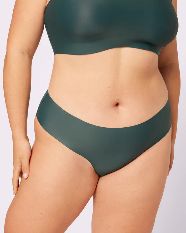 Invisible Sculpt Hip Hugger | Seamless Universal (Potion) | Parade