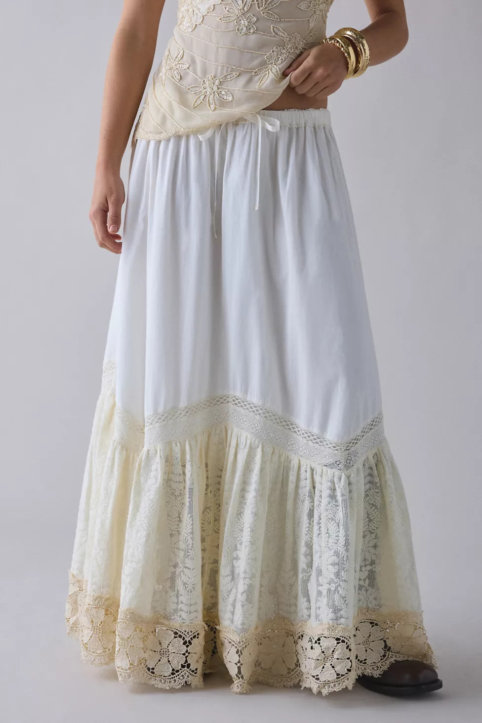 Kimchi Blue Love Notes Tiered Lace Trim Maxi Skirt | Urban Outfitters (US and RoW)