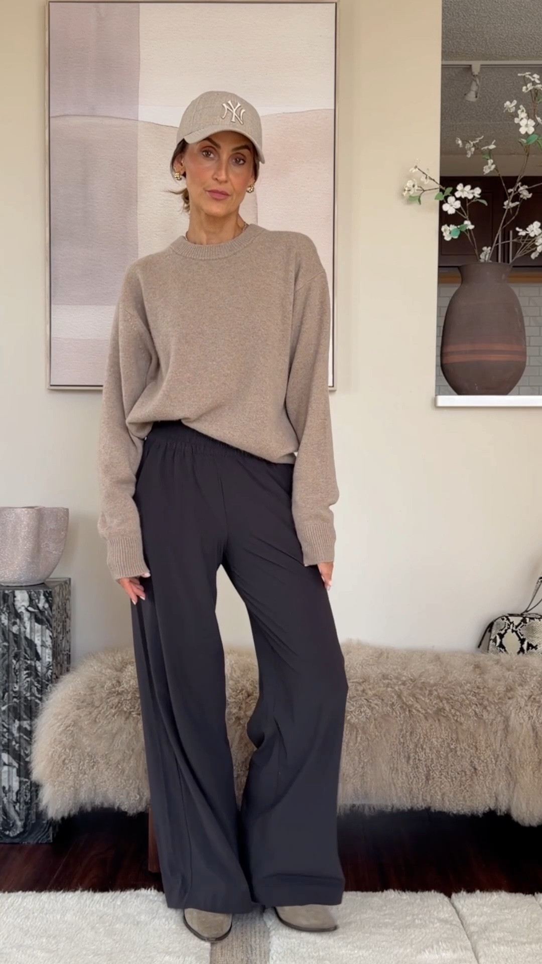 From Pilates to Polished ☕️ taupe and black edition. Comment SHOP and I’ll send you all the links! 

Start with a simple set for your workout sesh, then layer a comfy wide leg pull up pant, a cashmere crewneck and and oversized trench over it! The pieces are lightweight, comfortable, and polished enough to run errands, meetings, or coffee without feeling underdressed.

Vuori pants are the most comfy, I’ve traveled in them multiple times and they are comfortable and lightweight, this cashmere sweater is so lux, the trench is O/S and the perfect oversized fit! Alô set size xs legging and small top

#LTKgrwm #LTKootd #LTKfitnessgoals
