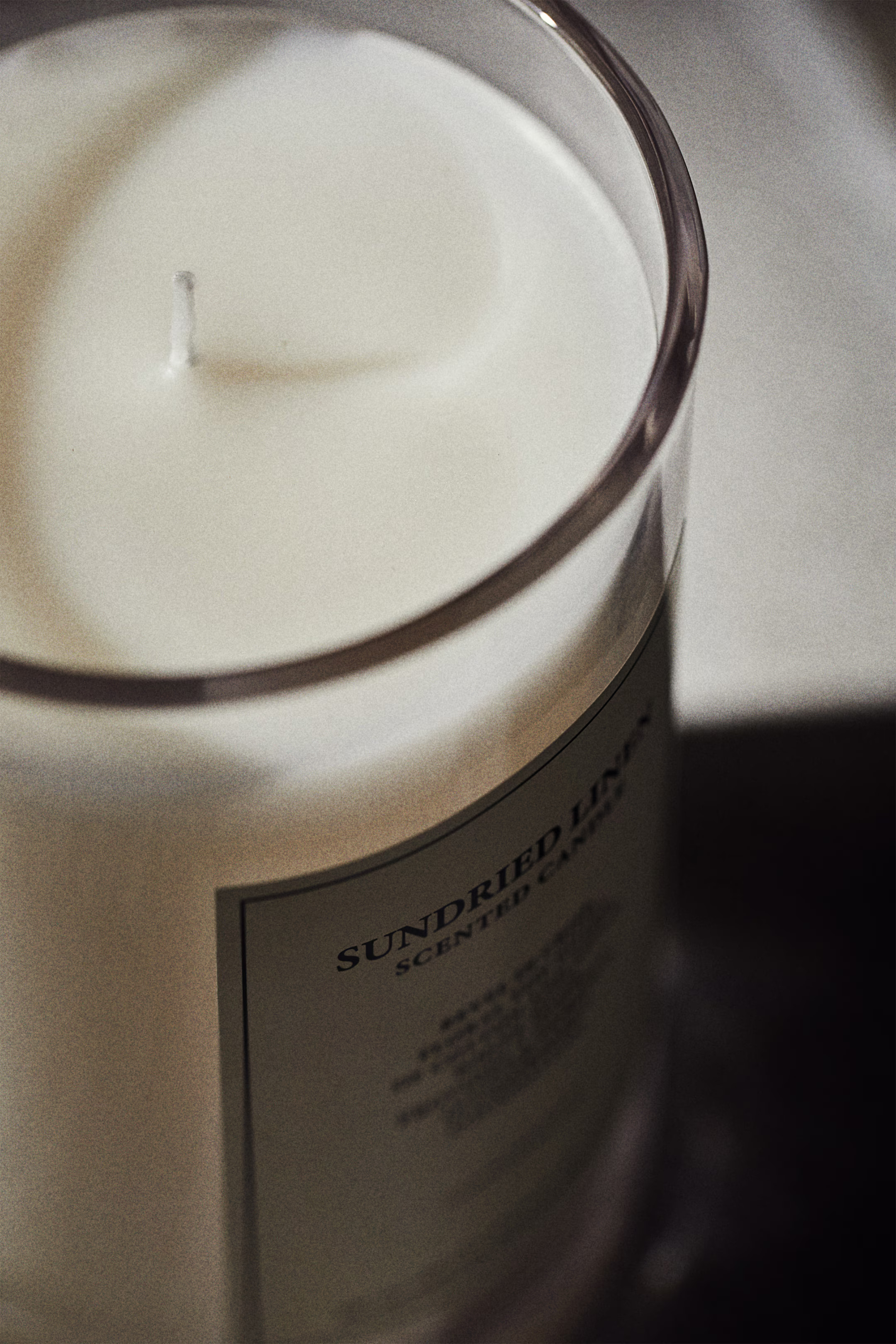 Large cork-lid scented candle - White/Sundried Linen - Home All | H&M GB | H&M (UK, MY, IN, SG, PH, TW, HK)