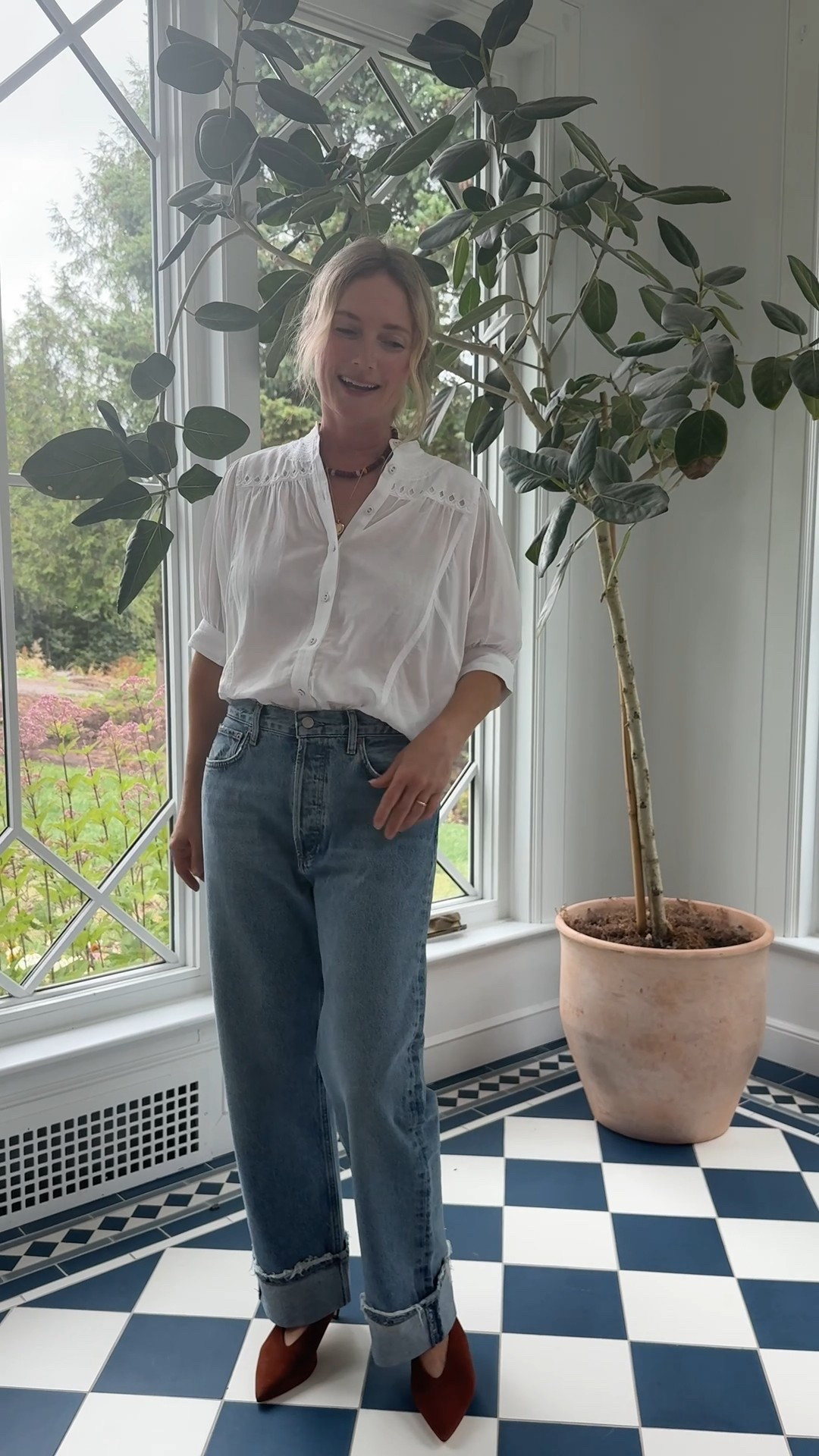 Quite a few of yall recommended these Agolde jeans - I love love love their shorts so I had to give these a try and you guys are really onto something with these. They’re so comfy, so fun, and feel so high quality  