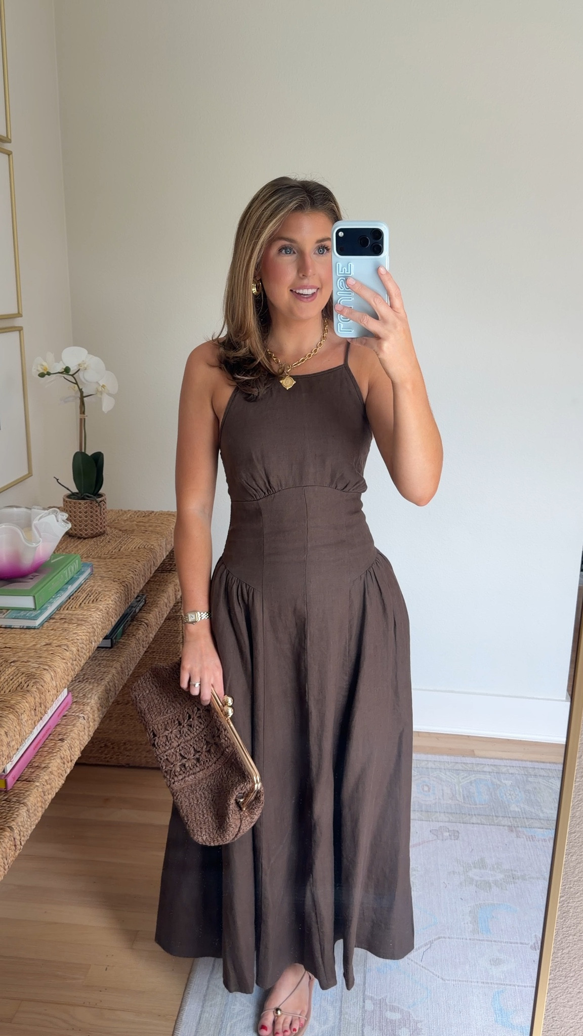 Cute casual summer outfit idea! Wearing a S.

Summer outfit idea // date night outfit
