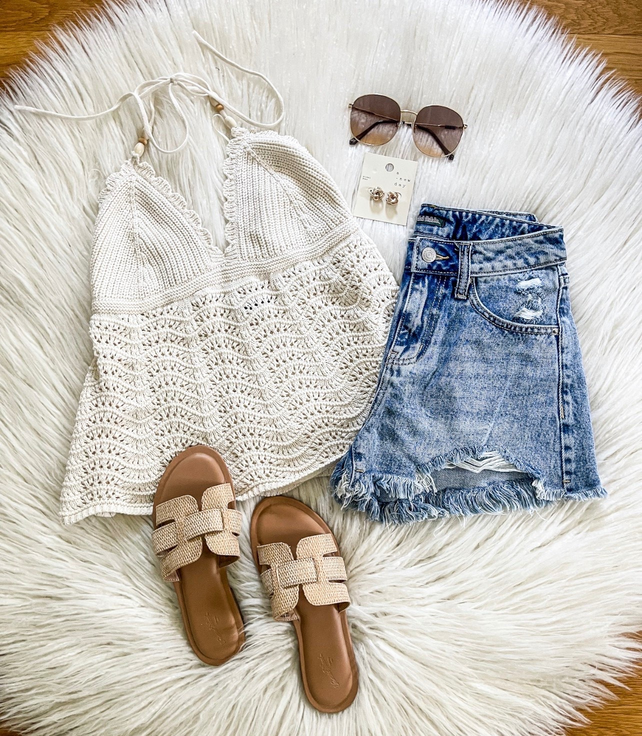 Found the cutest crochet top for summer! 🤍

#LTKootd