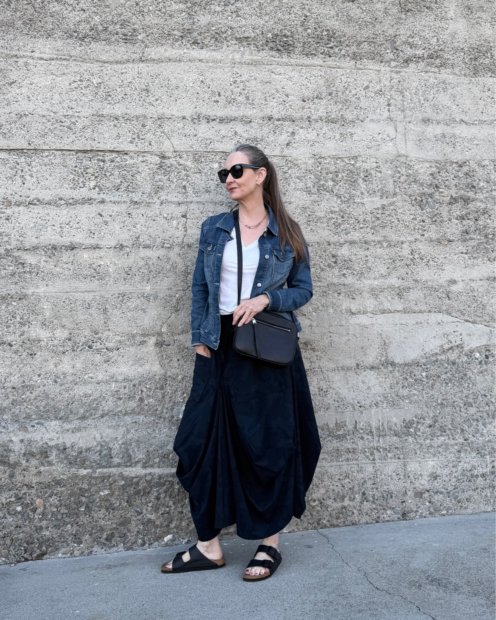 Effortlessly cool is always the coolest. #effortlesschic #cool #edgyover40 #minimaliststyle #trendyover40 #casual #streetstyleover40

#LTKootd #LTKOver40 #LTKMidsize