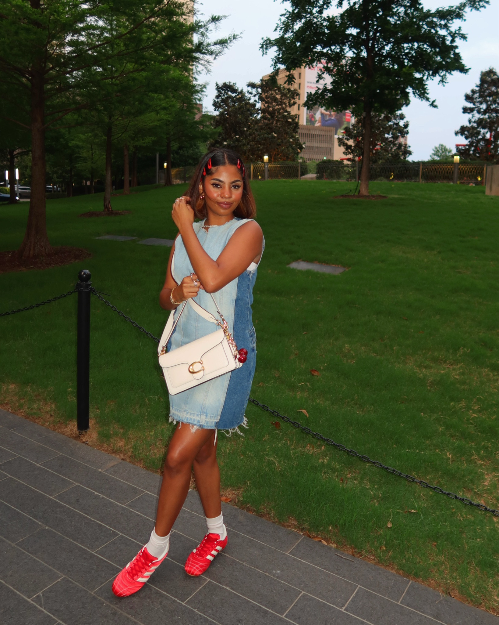 Museum Outfit Inspo✨

#datenightoutfit #denimdress #adidas #casualoutfit 

#LTKPetite #LTKootd #LTKdayinmylife