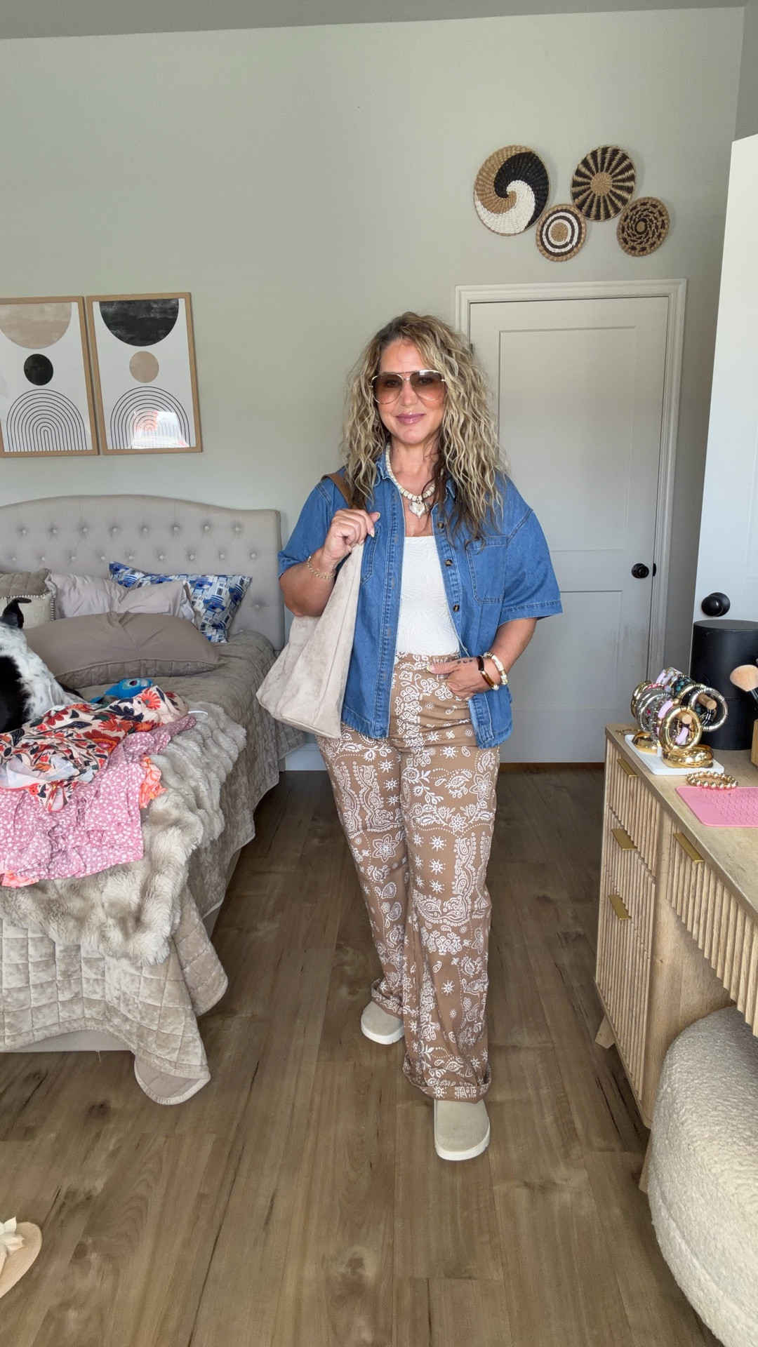 Jeans size 12
Tops size large
Shoes TTS 

#LTKPetite #LTKOver40 #LTKMidsize