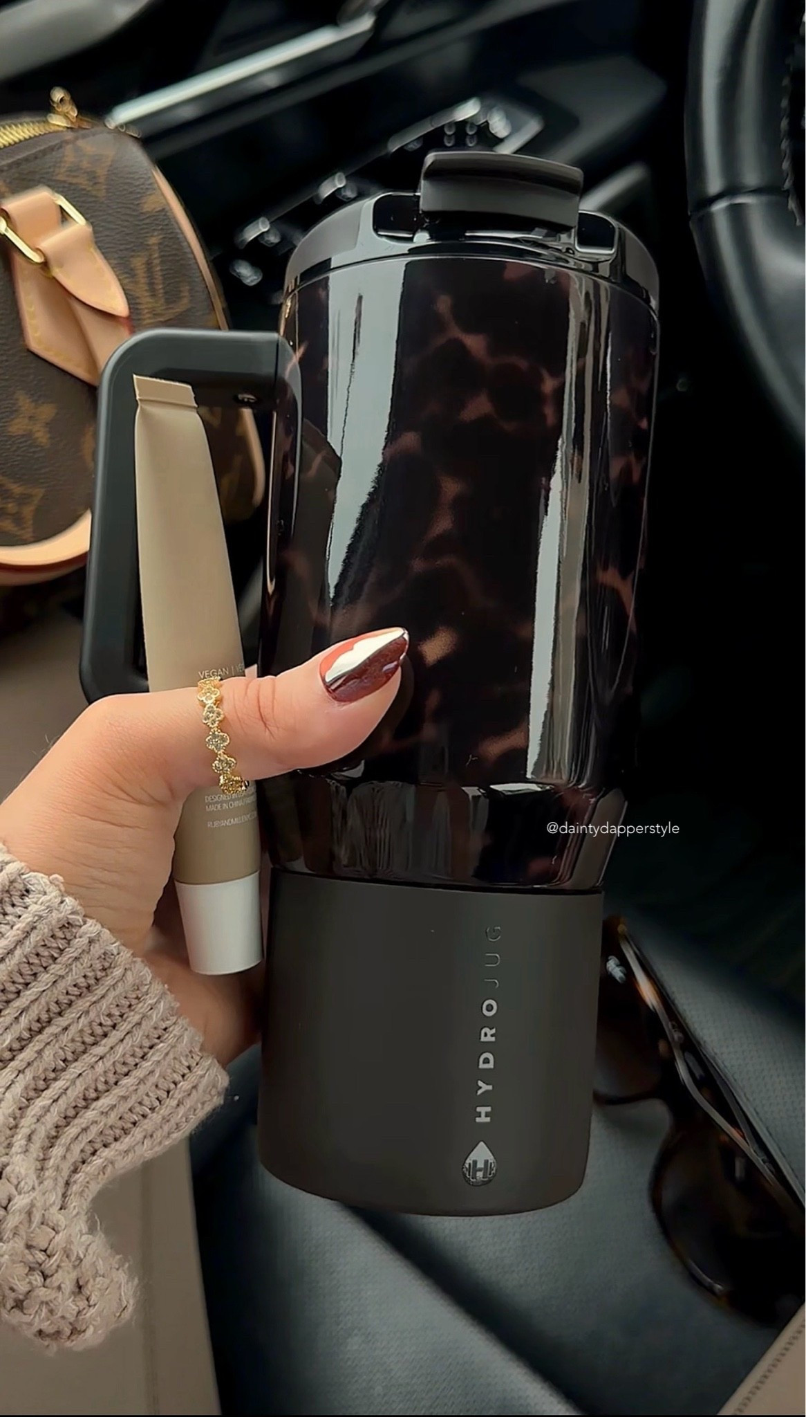 Finally a cup that matches the vibes 🤎✨