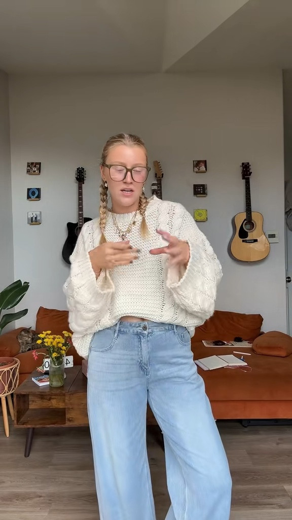 Sweatpant jeans!! 

#LTKSeasonal #LTKStyleTip #LTKTravel