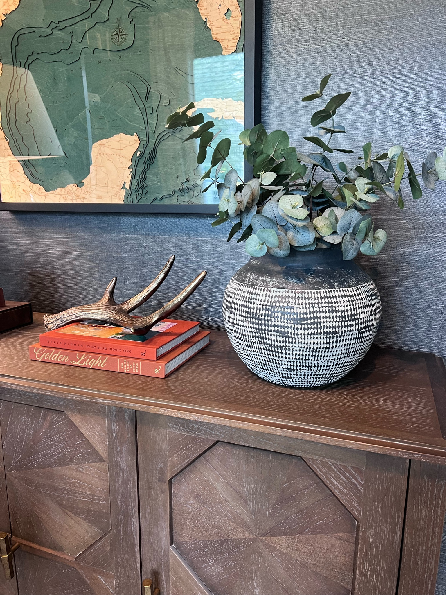 Office decor I’m loving 

#LTKSeasonal #LTKHome #LTKStyleTip