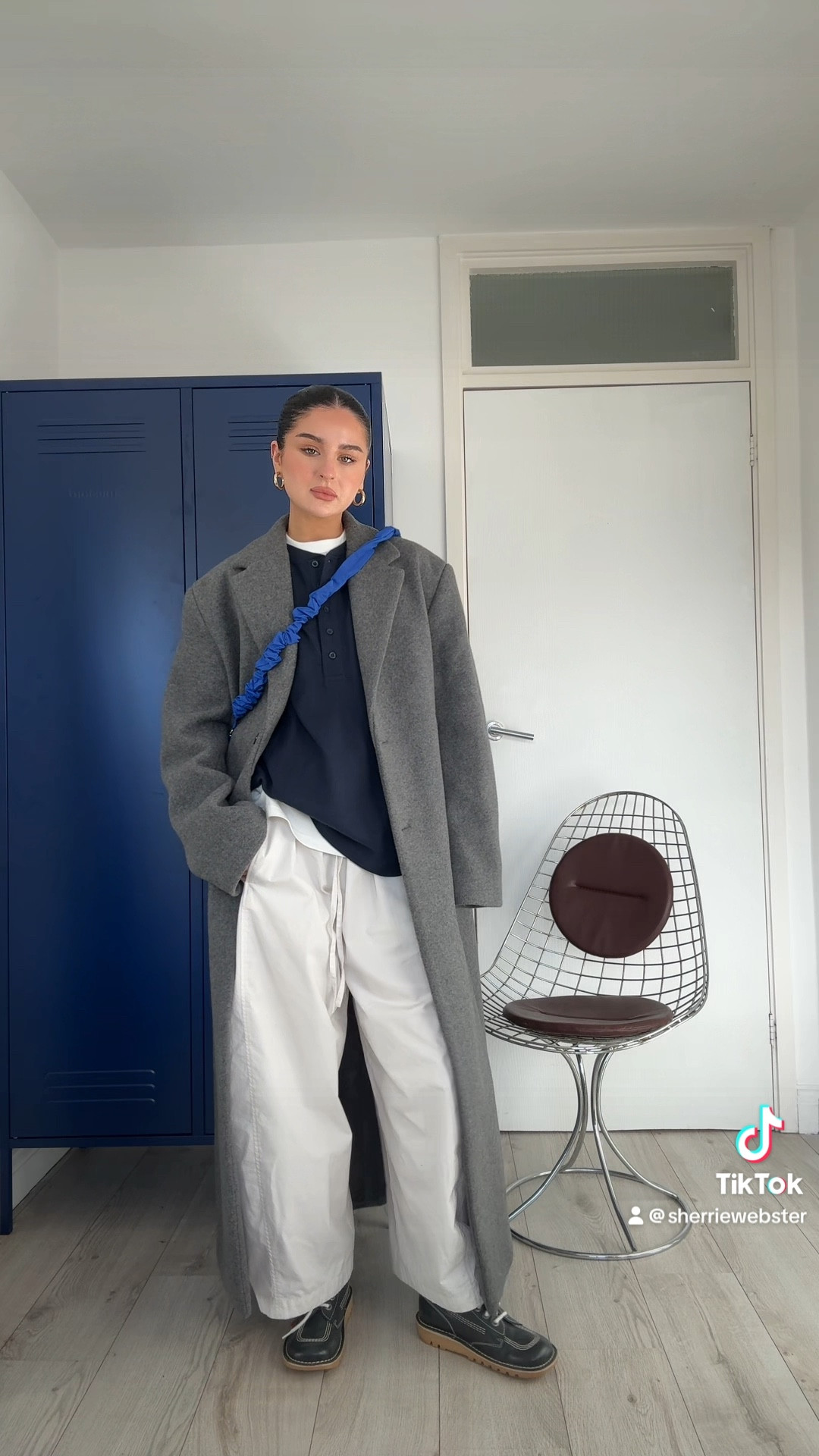 Outfit of the day! 

Cos trousers, cos, grey coat, long maxi coat, kickers, kickers shoes, how to style, styling inspo, winter fashion, outfit of the day, ootd inspo, winter outfits, autumn outfits 

#LTKuk #LTKgrwm #LTKworkwear