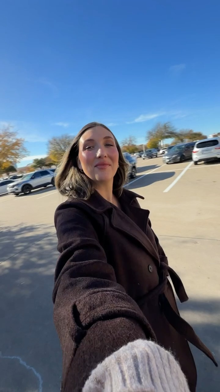 The new Belk Market store is perfect for last min holiday finds! They have so many great brands, and its smaller store so it makes it even easier to shop!  

 