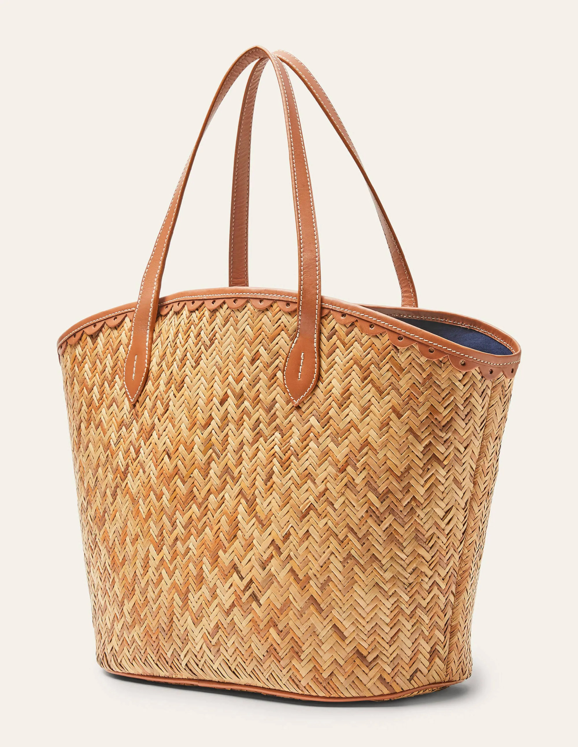 Amy Scallop Straw Basket | Boden (US)