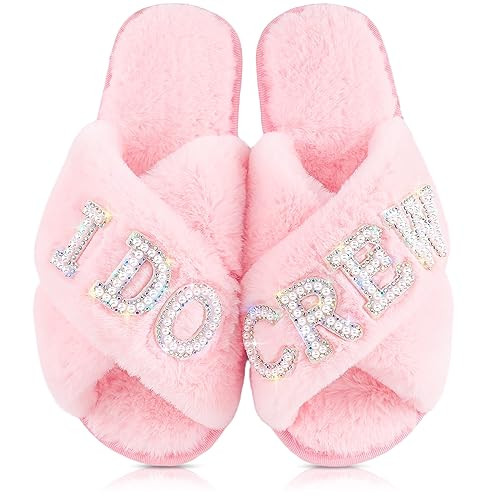 Xuhal Bridesmaids Wedding Slippers I Do Crew Slide Slippers Women's Wedding Shoes Bridesmaid Plush Furry Warm Cozy Slippers Bridal Party for Bachelorette Party, 7-8 | Amazon (US)