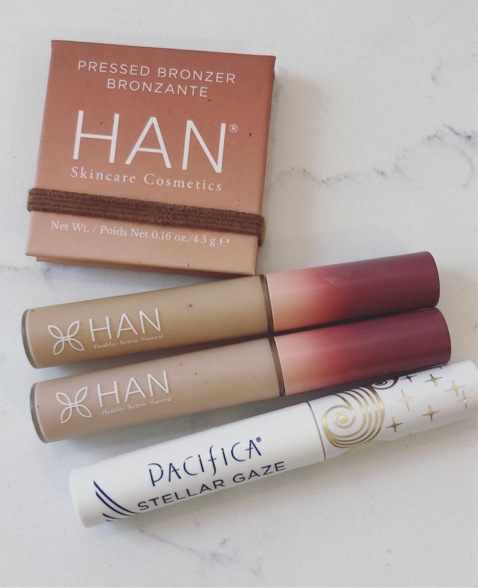 Some of my favorite non-toxic makeup I use daily!

Non-toxic makeup, non-toxic concealer, non-toxic bronzer, non-toxic mascara, beauty products

#LTKunder50 #LTKstyletip