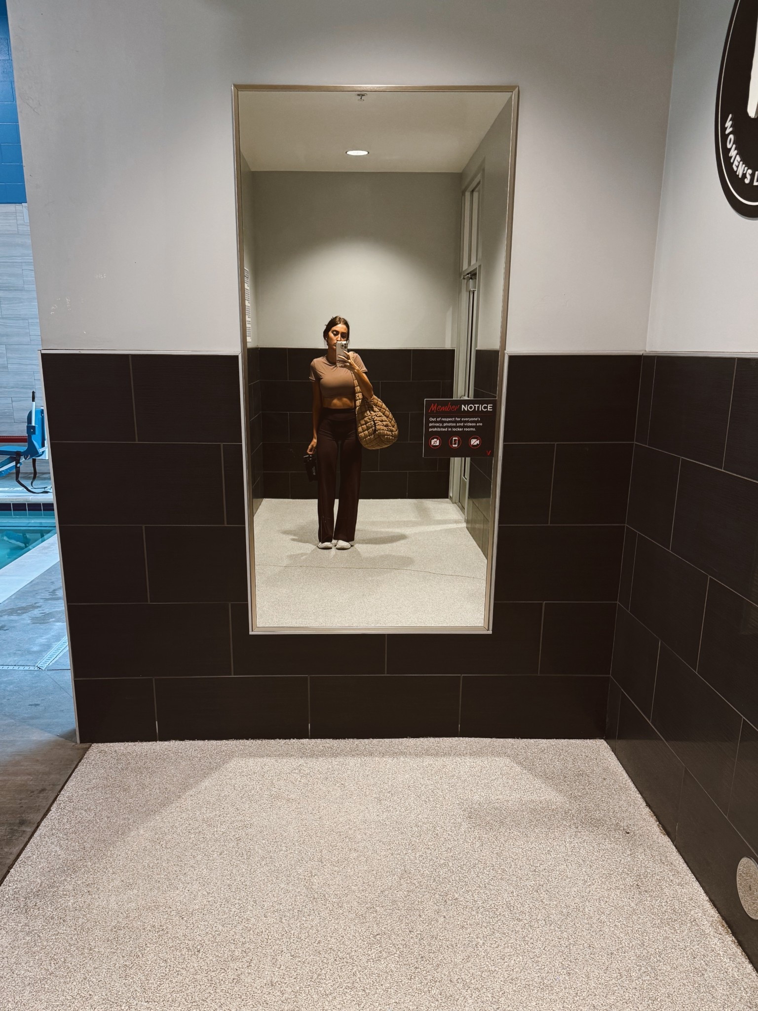 Brown gym fit I love 🤎 these cropped tops are so soft and cute I need all the colors! Small in top XS in pants 33” inseam 

#LTKmorningroutine #LTKootd #LTKWorkwear