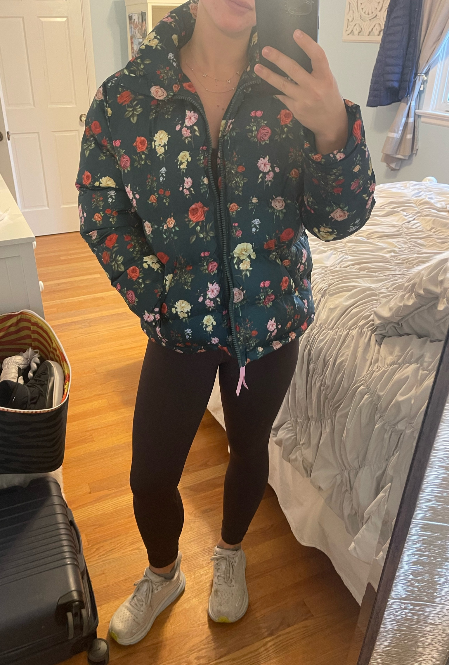 Wearing the Parker Jacket by Nuuly x Rachel Antonoff! Love this green floral print on a winter coat. Paired it with a brown workout set to run errands!


Floral winter coat
Printed winter coat
Brown set
Brown workout set
Lululemon set
Lululemon leggings
Lululemon sports bra
Brown leggings
Brown bra
Brown sports bra
Green winter coat
Green puffer jacket
Hoka one one
Running shoes
Sneakers

#LTKSeasonal #LTKmidsize #LTKstyletip