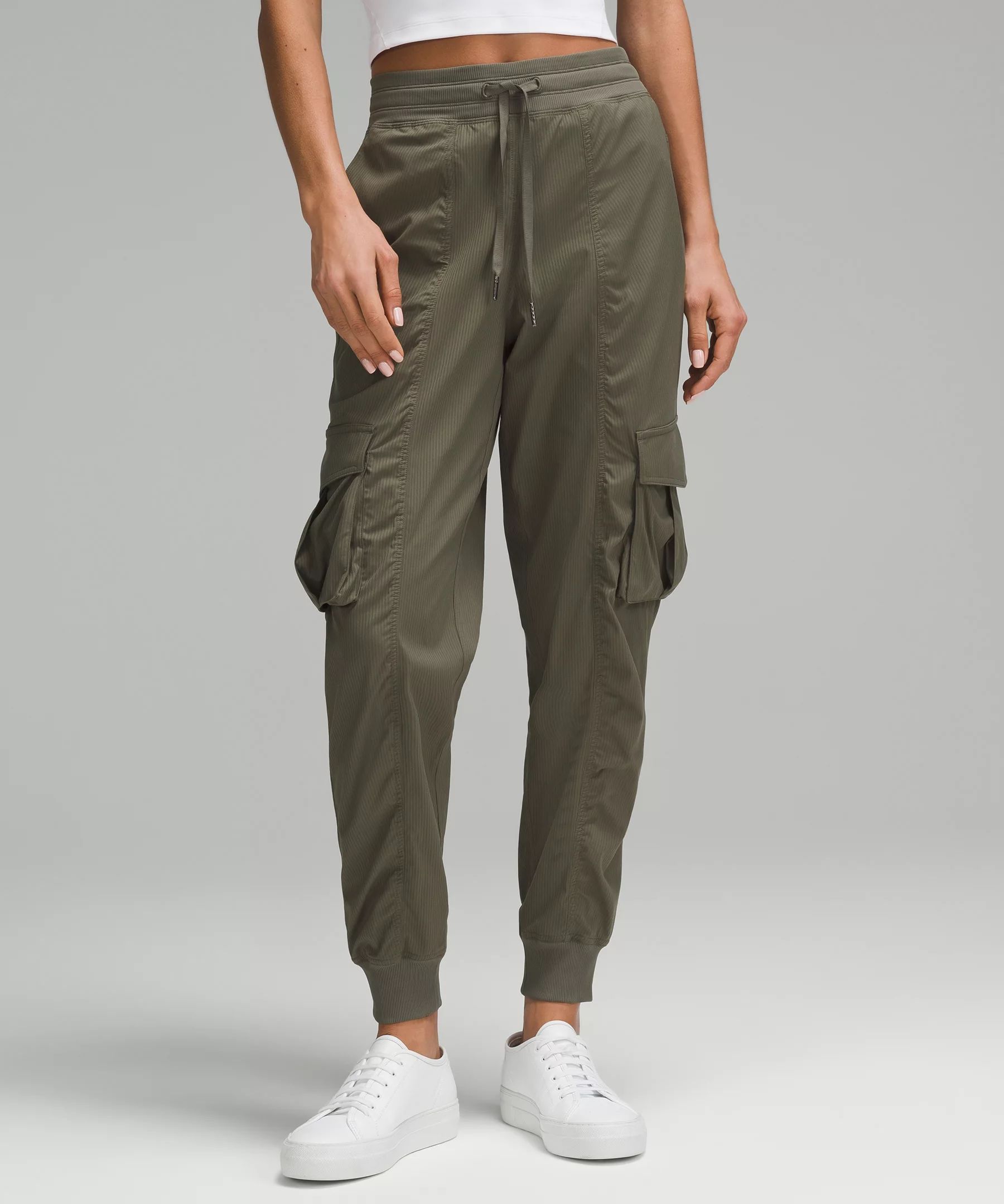 Dance Studio Relaxed-Fit Mid-Rise Cargo Jogger | Lululemon (US)