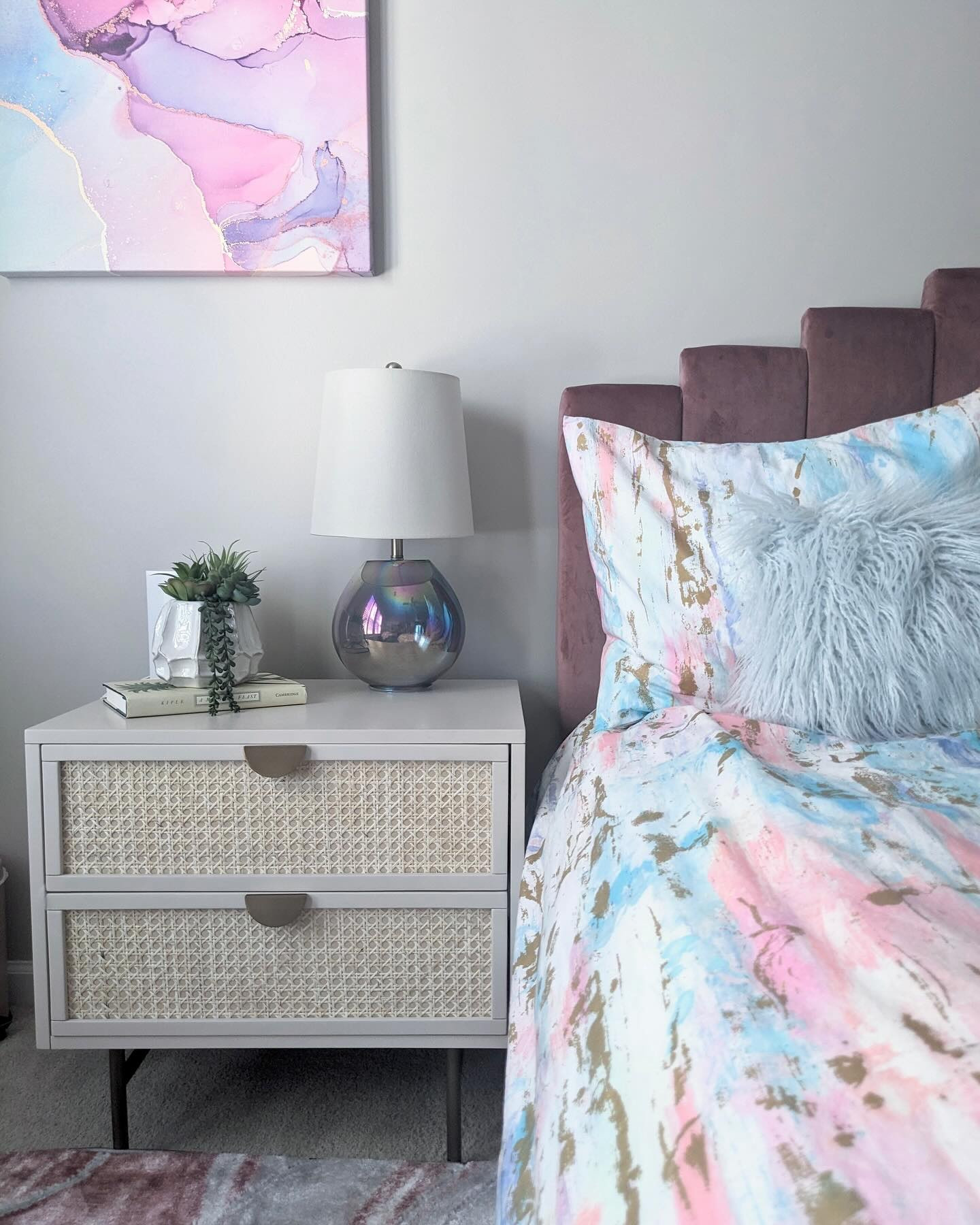 Design insight: A bedside lamp does more than light the room—it balances the visual weight of the nightstand, softens the space, and adds personality.✨

#DesignInsight #InteriorStyling #BedsideDesign #LightingMatters #BedroomDetails #HomeWithStyle #NightstandGoals #LayeredLighting #IntentionalDesign #InteriorTips #DecorInspo #SBSDesignsAtl

#LTKFamily #LTKHome