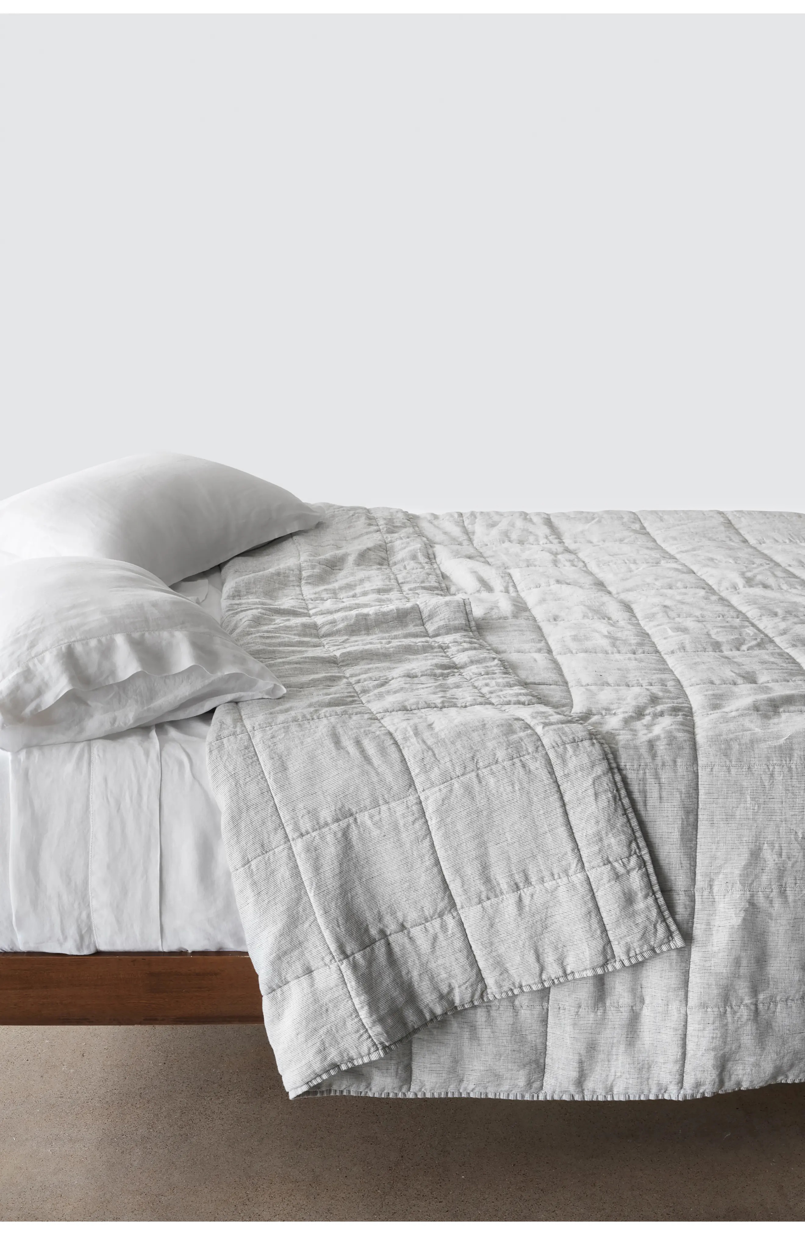 THE CITIZENRY Stonewashed Linen Quilt in Graphite Stripe at Nordstrom, Size King | Nordstrom