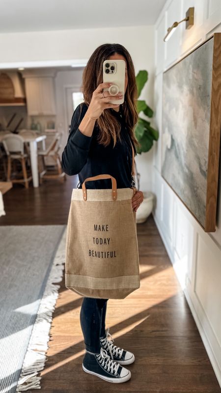 My newest reusable bag obsession! 🤍 Comes with an optional strap. Customizable, durable, handcrafted, fair trade

Linking this and some other favorites! 



#LTKfindsunder100 #LTKitbag