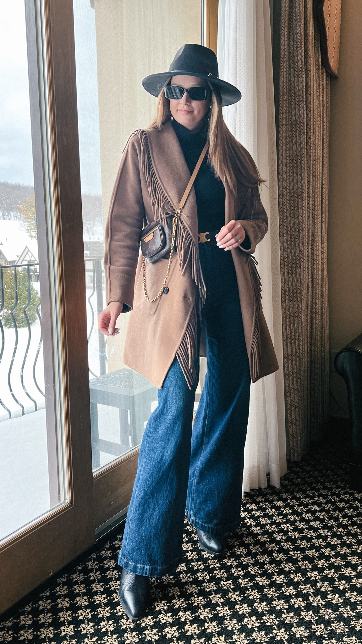 This fringe jacket is all of the Beth Dutton vibes I want in life 😍

#LTKStyleTip #LTKSeasonal