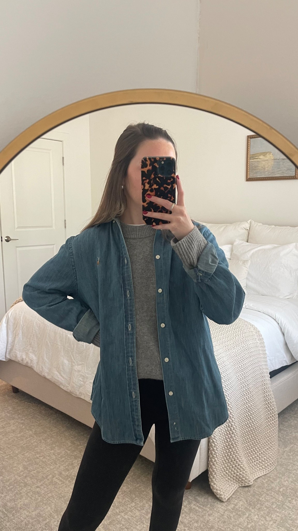 comfy & cozy layers on this 20-degree friday! ❄️ loving this casual athleisure look!

pro tip: this Ralph Lauren chambray shirt is from the boys section! If you’re a women’s XS/S, a boys XL is perfectly oversized for a fraction of the price! 

#LTKActive #LTKPetite #LTKootd