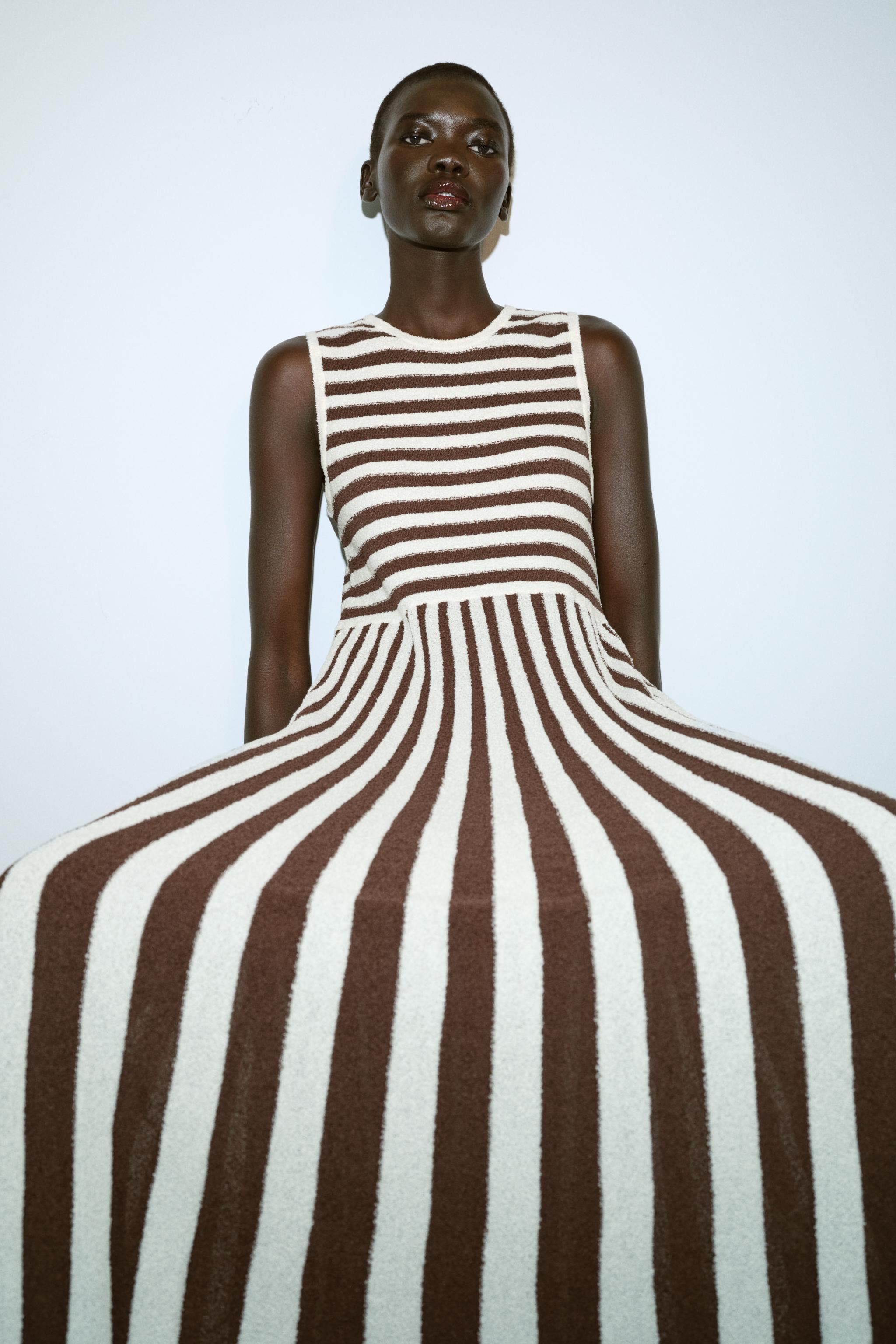 LONG TEXTURED PLEATED STRIPED DRESS | Zara US