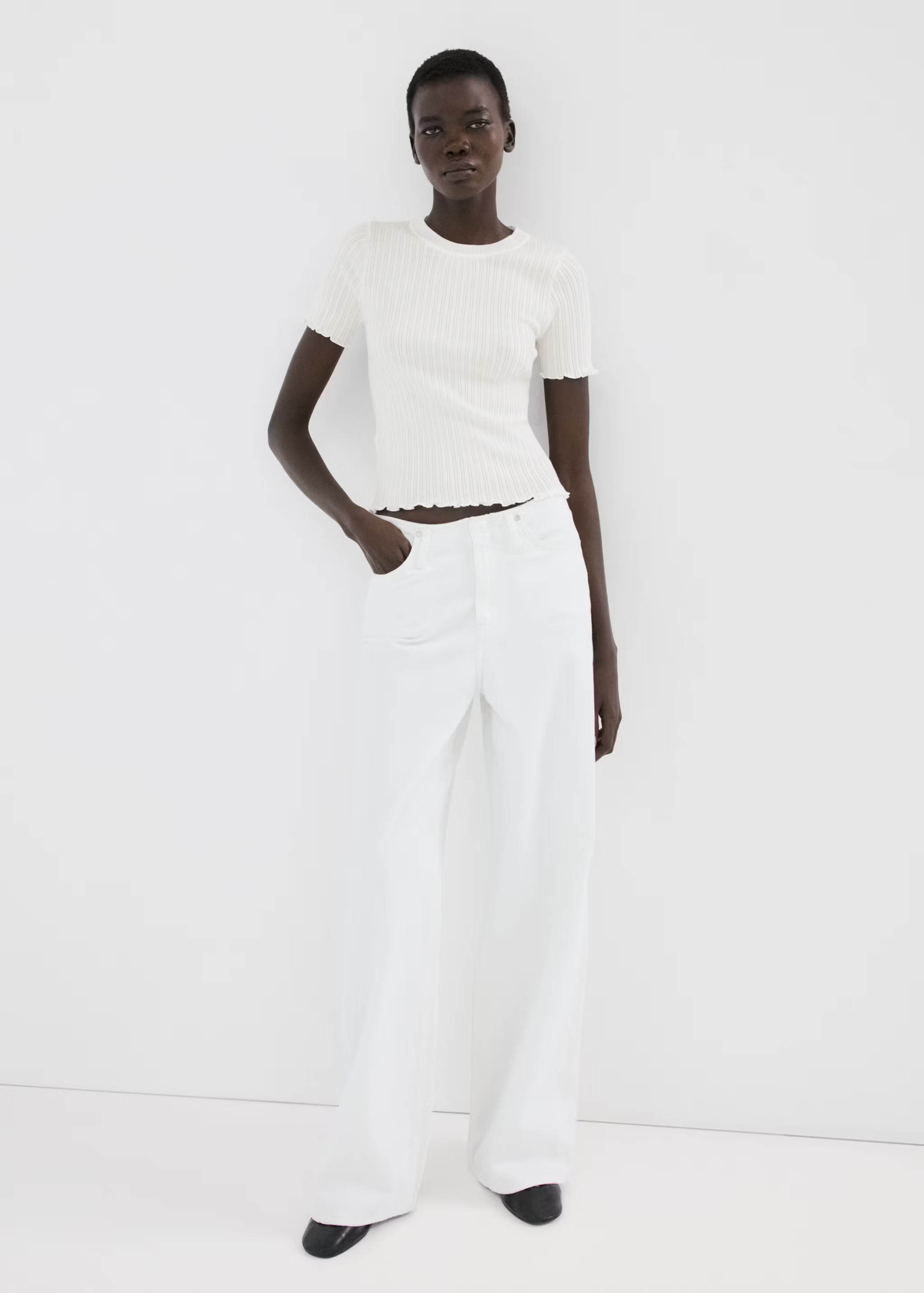 Geripptes Strick-T-Shirt - Damen | MANGO \u00d6sterreich | Mango EU