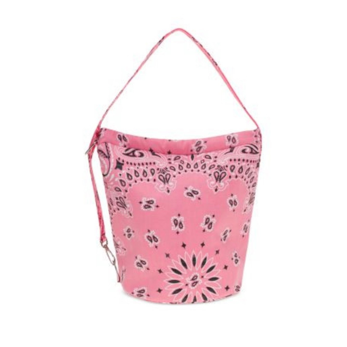 Bandana Beauties 🩷
… super loving all the cute bandana print trending!


#LTKSeasonal