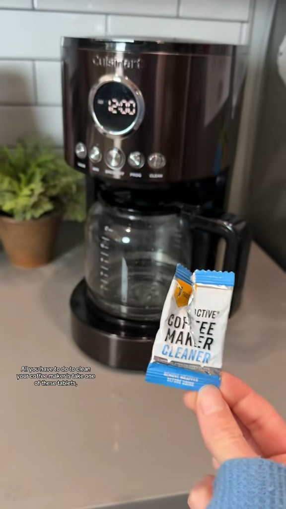 Easy way to clean your coffee machine! 

#coffeemachinecleaner 

#LTKHome