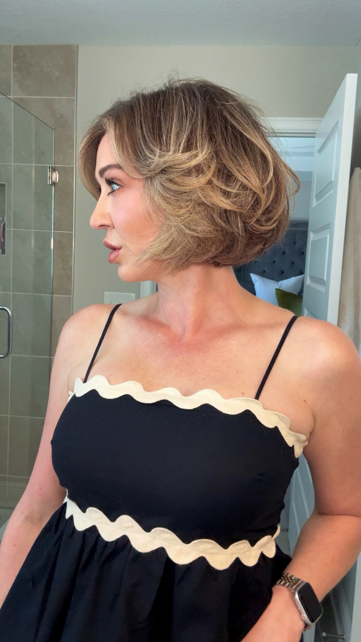 Hot round brush hair tutorial for short hair 

#LTKWatchNow #LTKBeauty