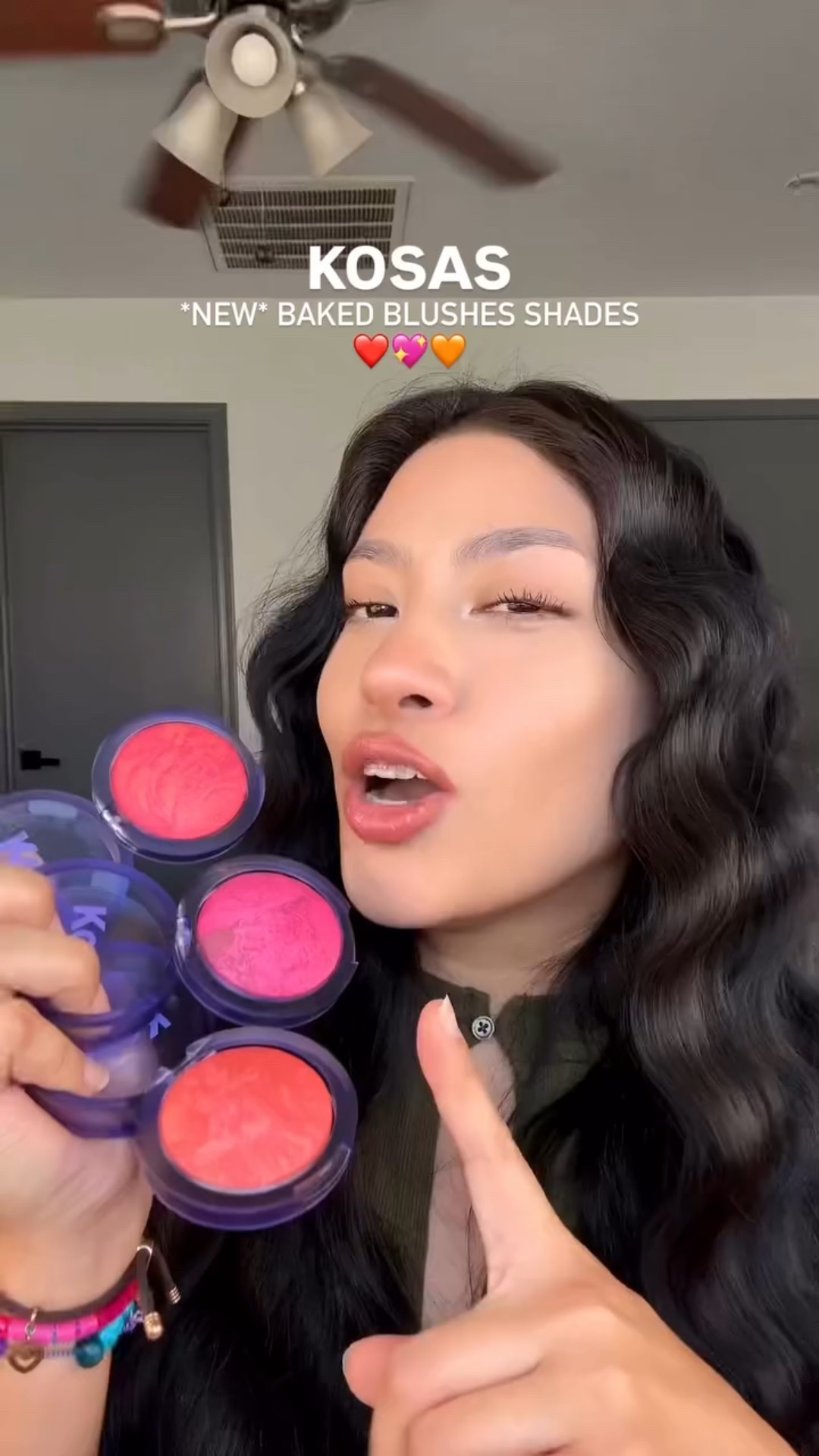 *3 NUEVOS* Rubores de KOSAS 💖

@kosas NEW blush shades “Blush is life” collection 🫶🏻 Amando la pigmentación y BRILLO perfecto!✨
- Heartbeat 
- Chills
- Wavelength 
I’m obsessed with this blushes! Perfect pigmentation and GLOW✨

Kosas Cosmetics, Blush is Life, pink blush, coral blush, rubor natural, clean makeup, natural makeup, #latinacreator #azcreator #latinamua