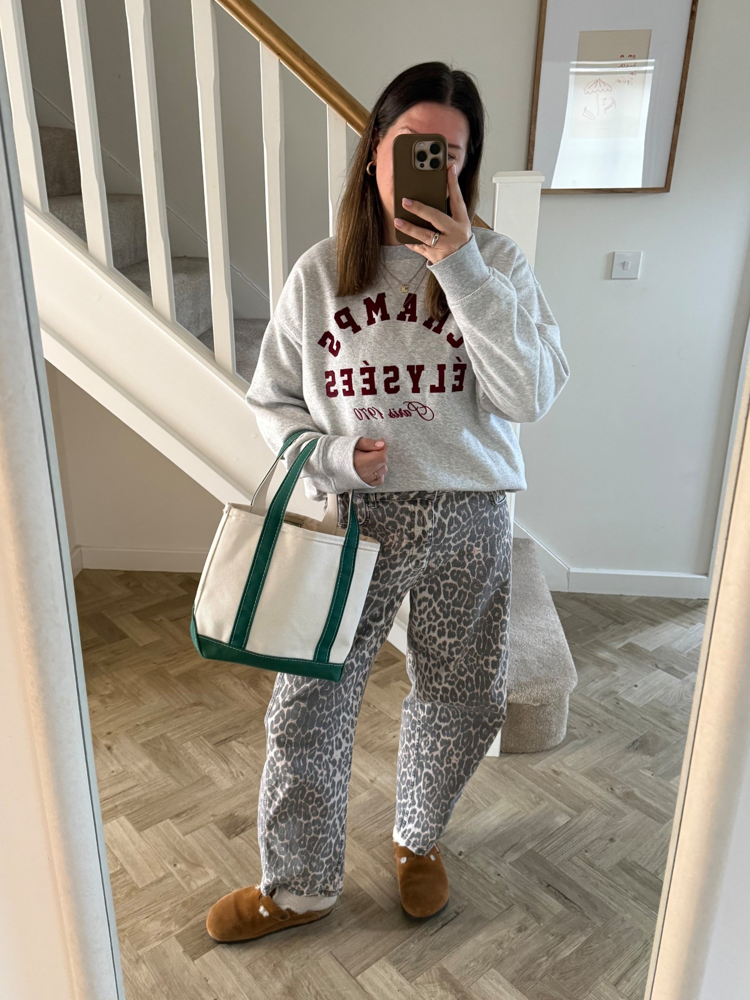 Still on the leopard print jeans hype. These ones are so easy - barrel leg, slight stretch and the perfect muted animal print finish 

#LTKuk #LTKjeans