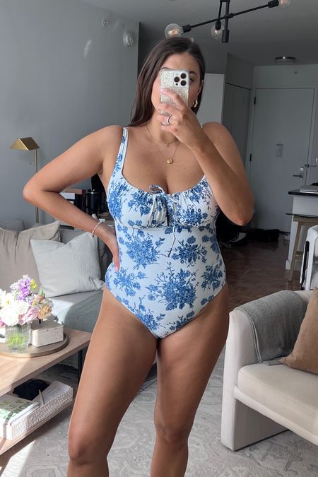 Amazon floral one piece swimsuit / not much chest support but so feminine and cute! 


Amazon fashion | amazon midsize | amazon womens fashion | amazon spring fashion | amazon swimsuit  | amazon one piece swimsuit 

#LTKmidsize #LTKfindsunder50 #LTKswim