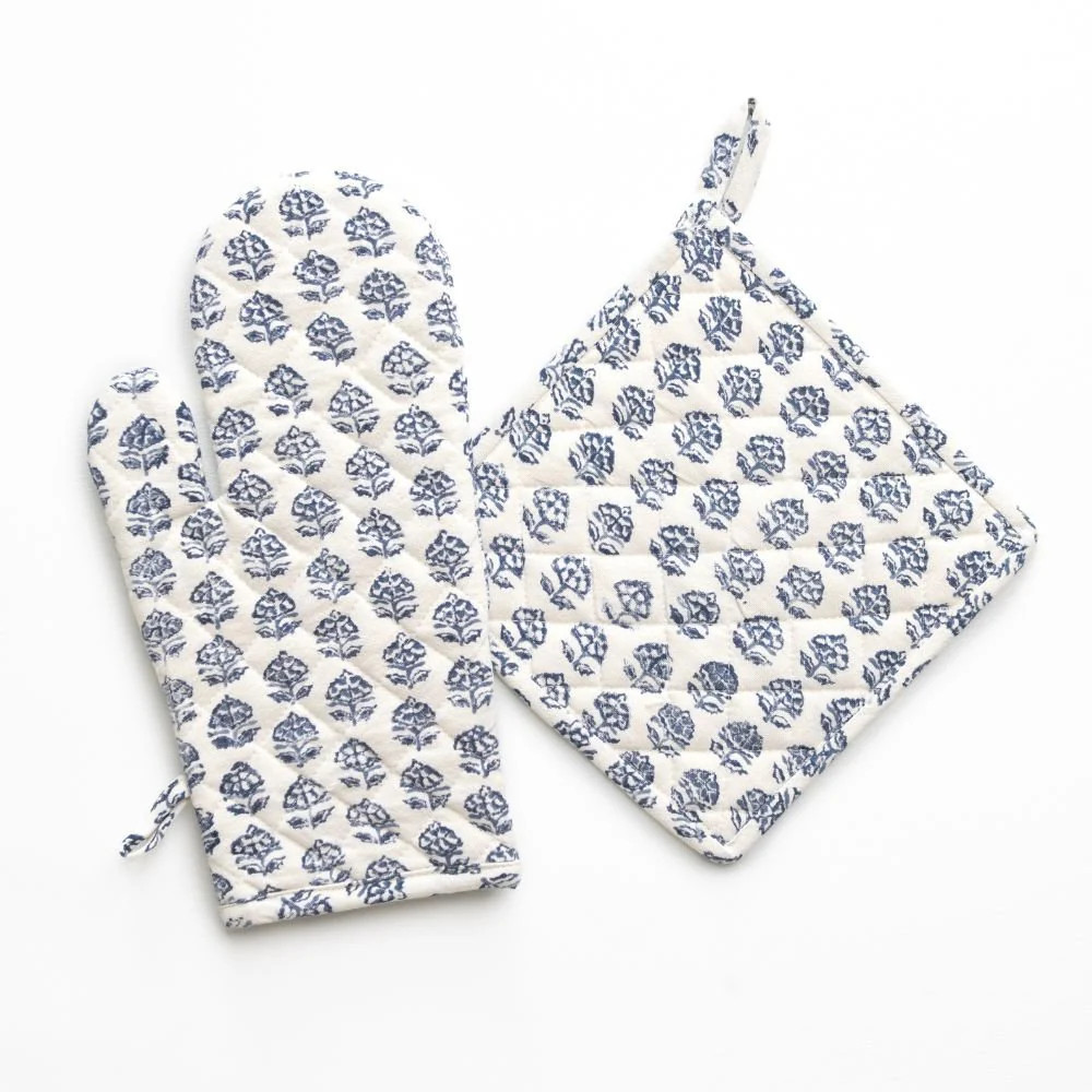 Elise Blue Oven Mitts – Set of 2 Cotton | Pomegranate
