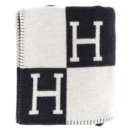 HERMES

Wool Cashmere Avalon Blanket Ecru Gris Fonce | Fashionphile