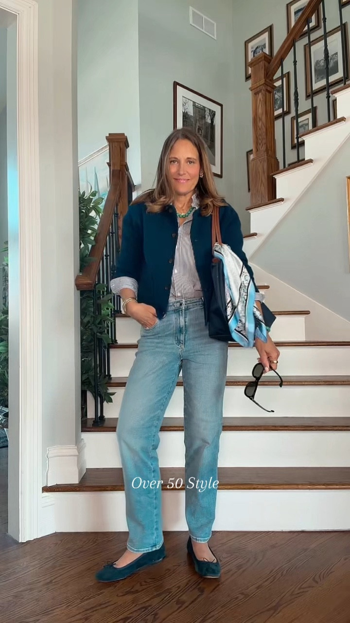 Everything on sale today and under $40!!!!  This ruffle shirt is a staple of mine as well as the cotton sweater/blazer!  Great for meeting and a casual lunch with my dad.  

Size 10 in shirt 12 in jeans and medium in sweater blazer 

#LTKdayinmylife #LTKgrwm #LTKOver40