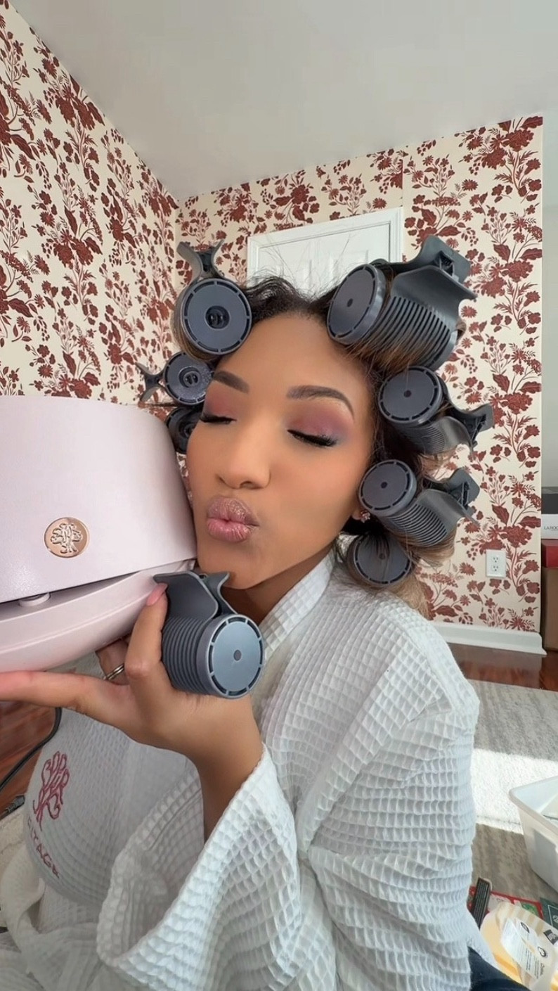 These ROLLERS!? 🤌🏽😍

#LTKgrwm #LTKmomlife #LTKBeauty