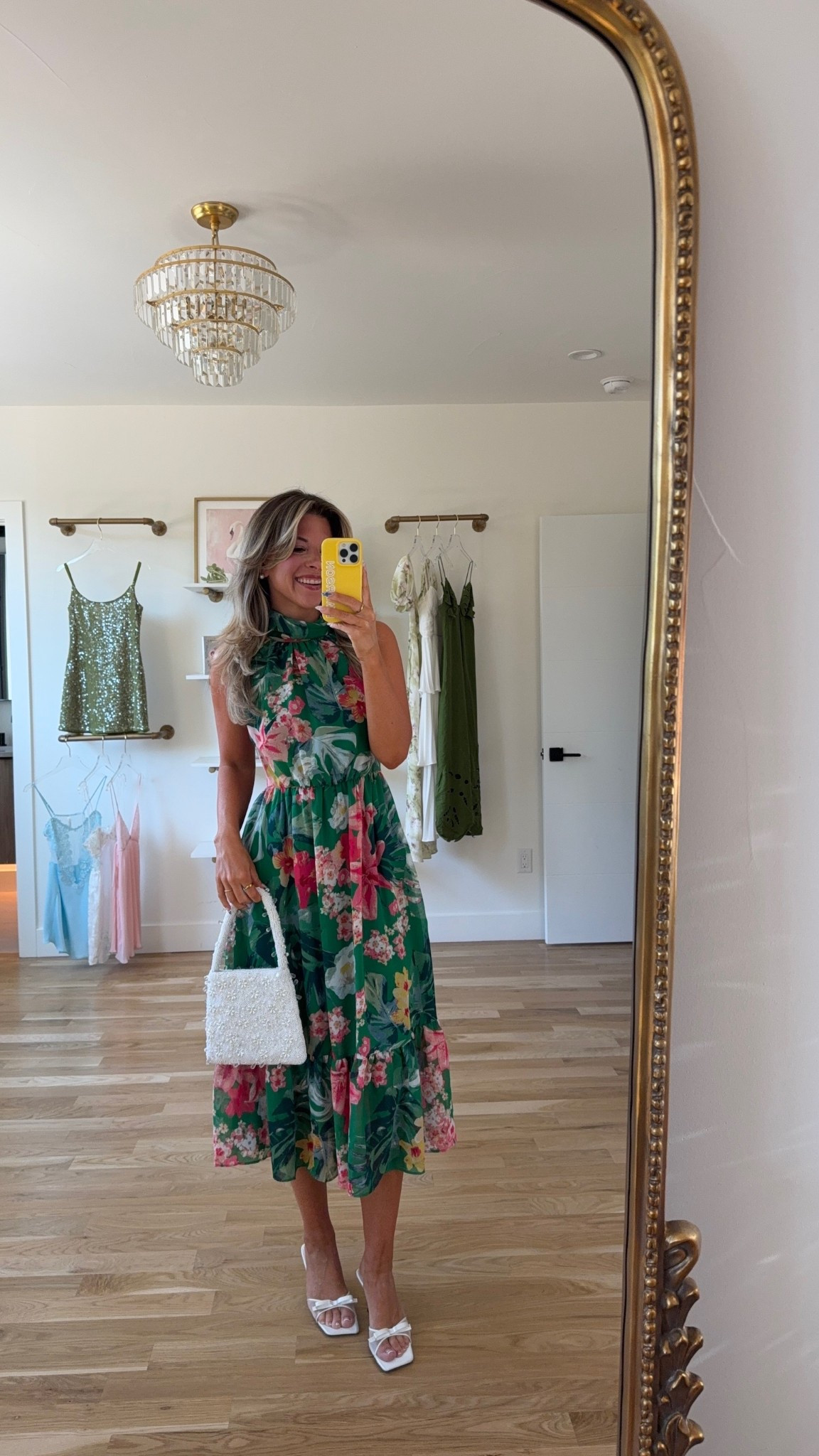 Walmart resortwear green floral halter dress under $25 for every destination

Wearing an xs

Wedding guest
Destination
Resortwear
Summer vacation
Floral dress
Cocktail dress
Summer event

#LTKTravel #LTKParties #LTKFindsUnder50