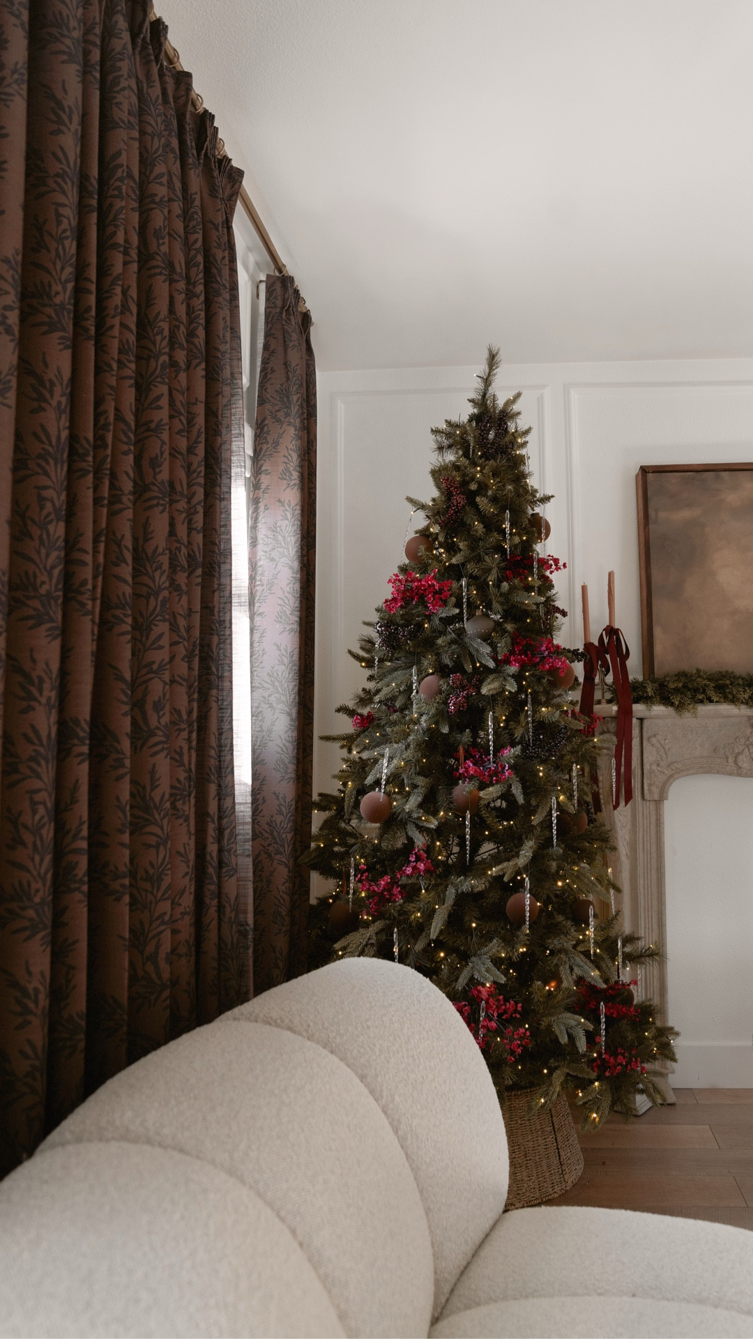 Turning my loft into a Christmas wonderland with @twopagescurtains ✨
 Hosting this year finally gave me the excuse to try printed curtains, and these stunning #twopageshome panels layered beautifully with the Della Natural Patterned Wool Rug to add warmth, texture, and that cozy holiday feel to our loft.

CURTAIN DETAILS: Sara Le | #SLA5 Bronze | Triple Pinch Pleat | Unlined

RUG DETAILS: Della Natural Patterned Wool Rug | Natural DA-02

Take 27% off with code EVA27

Comment “WINDOW” below for a link sent straight to your DMs 🤎 . . . #twopageshome #twopagesstyle #CasaChicollo #GuestRoomGoals #HomeInspo #NeutralHome #OrganicModern #CozySpaces #HolidayHosting #HomeDetails #InteriorDesign #ModernHome #HomeDecor #CaliforniaStyle #WarmNeutrals #GuestBedroom #SoftMinimalism #DesignDetails

#LTKHoliday #LTKHome #LTKSeasonal