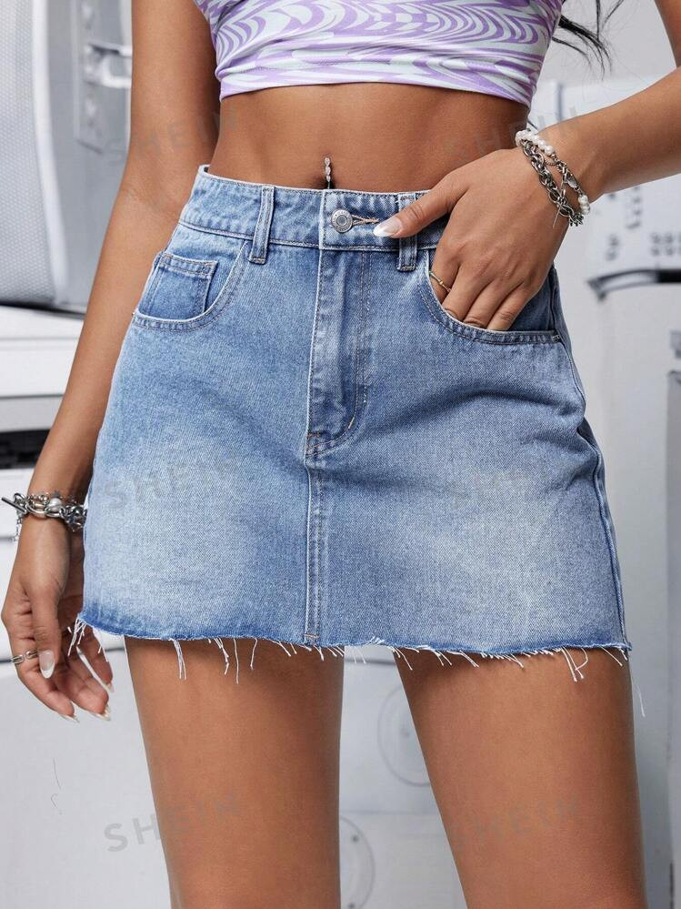 SHEIN PETITE Solid Color Denim Skirt With Fringe Edge, Pockets And Buttons For Summer | SHEIN