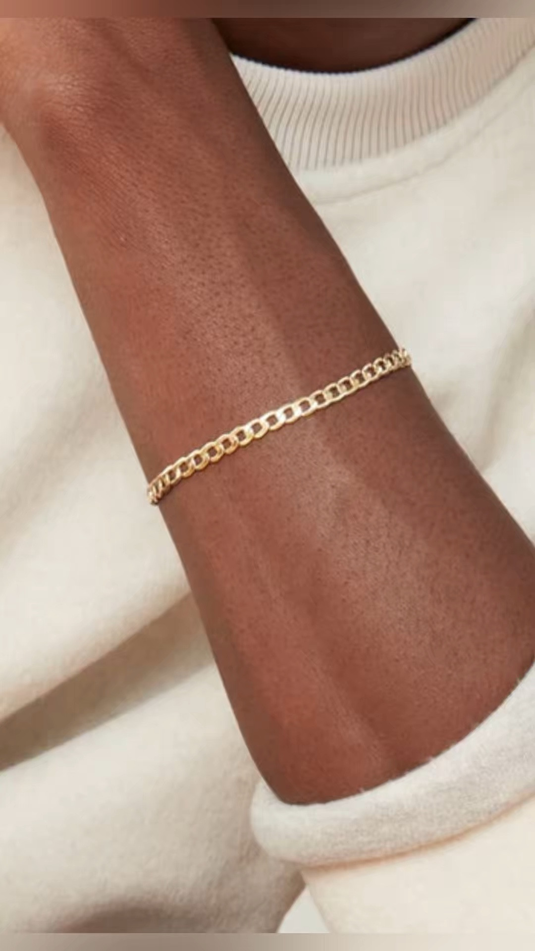 Flat Curb Chain Bracelet
14K Yellow Gold 
$498

#LTKGiftGuide #LTKWatchNow #LTKMens