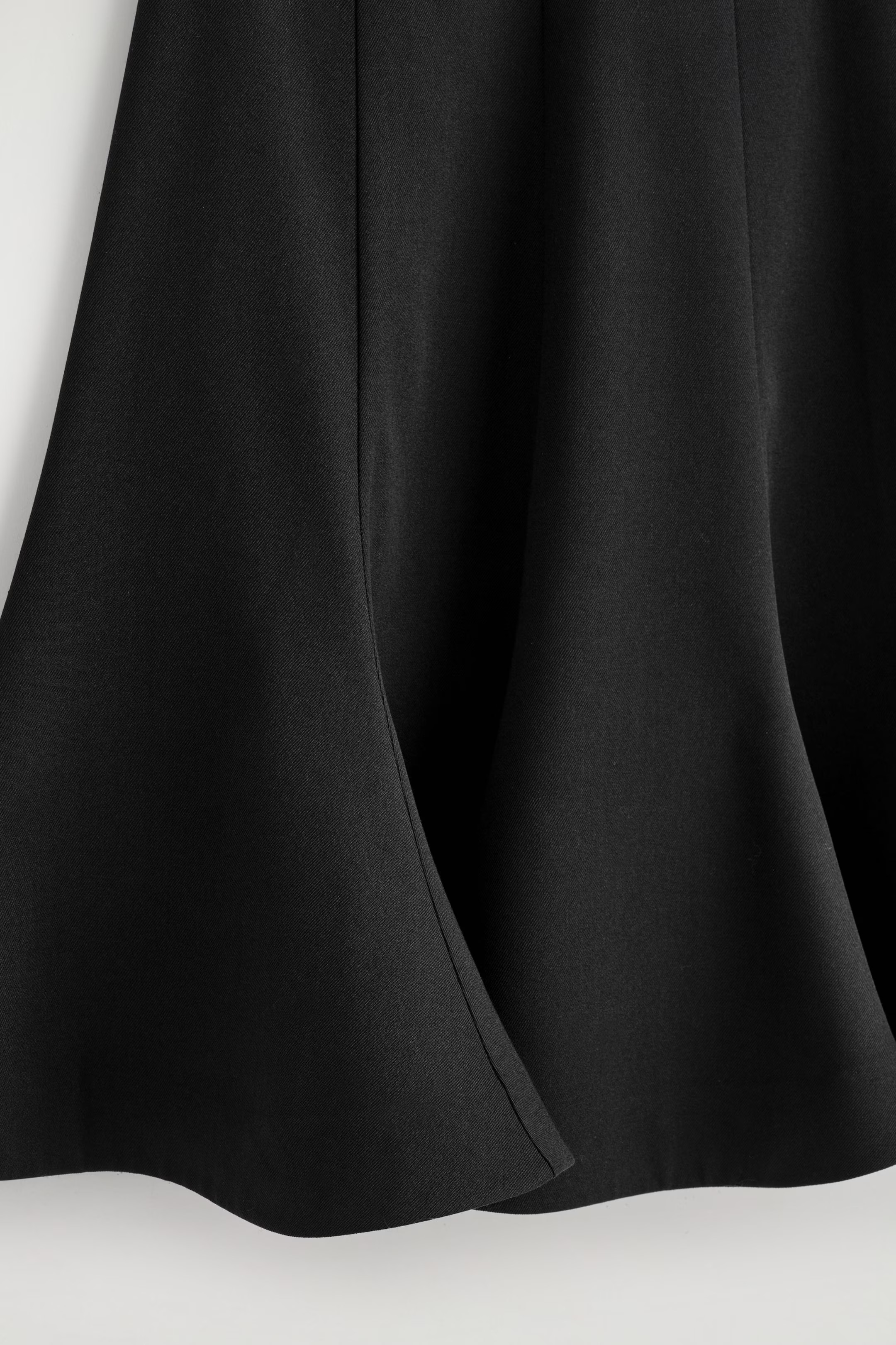 FLARED MINI SKIRT - BLACK | COS US | COS (US)