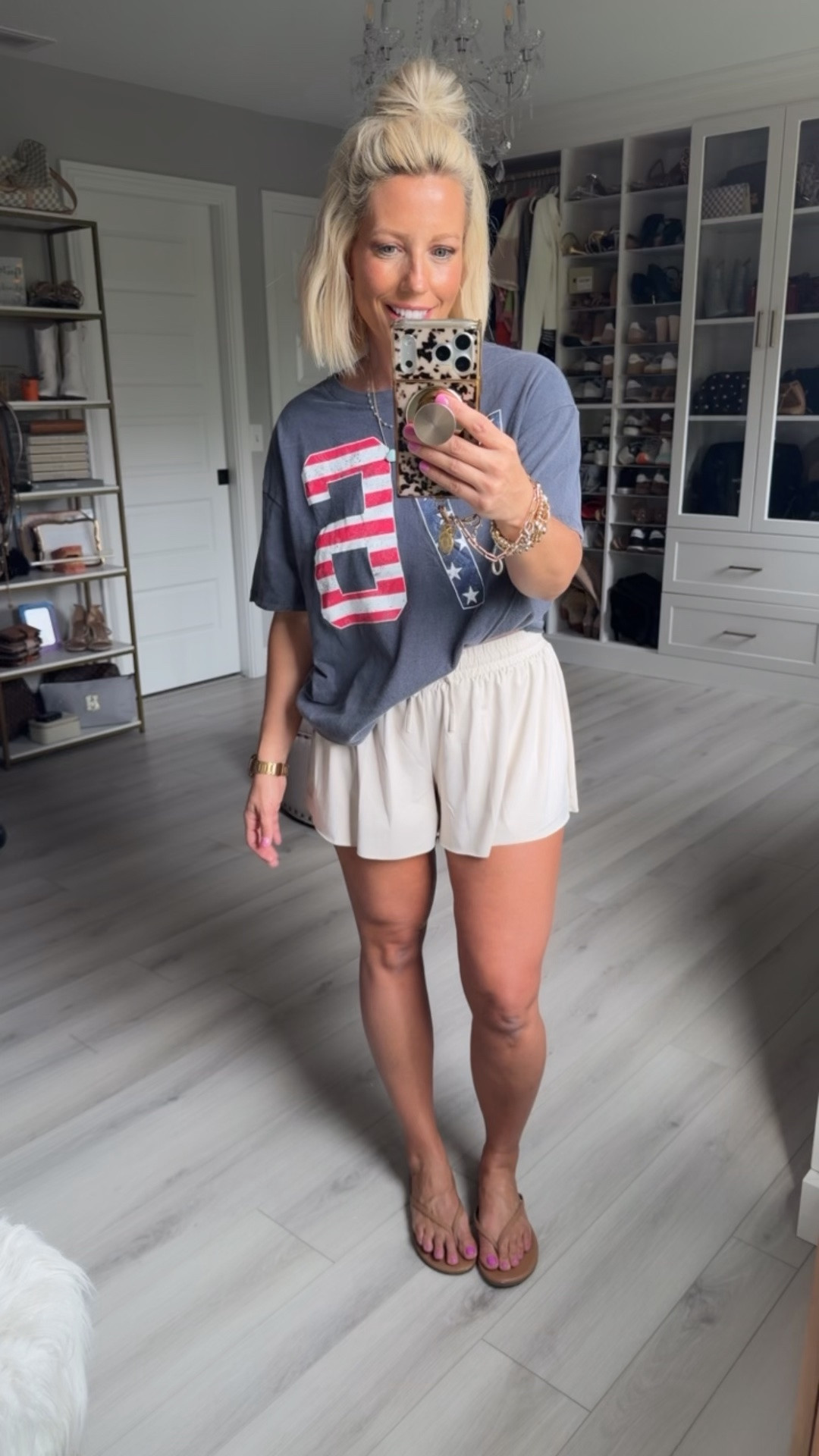 Tee size small (runs oversized)
Shorts small

#LTKSeasonal #LTKOver40 #LTKmomlife