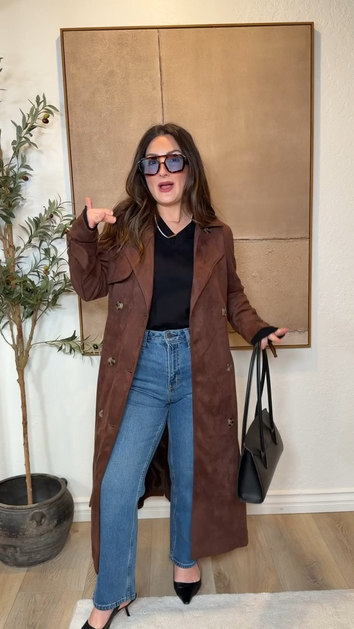 Suede coat size small
Sweater size small 
Jeans size 6 in low stretch crop 

5'0" 140lbs 

#LTKPetite #LTKgrwm #LTKootd