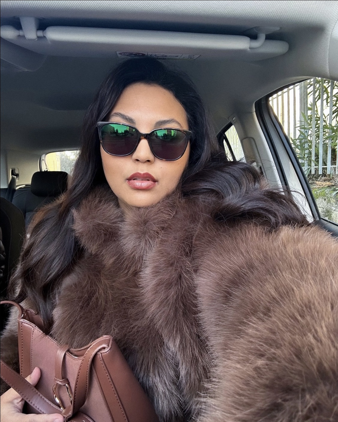 Chocolate faux fur coat 🐻✨ 

#fauxfurcoat #fauxfurjacket #fauxfur #curvefashion #curvyfashion #midsizefashion 

#LTKwinter #LTKmidsize #LTKcurves