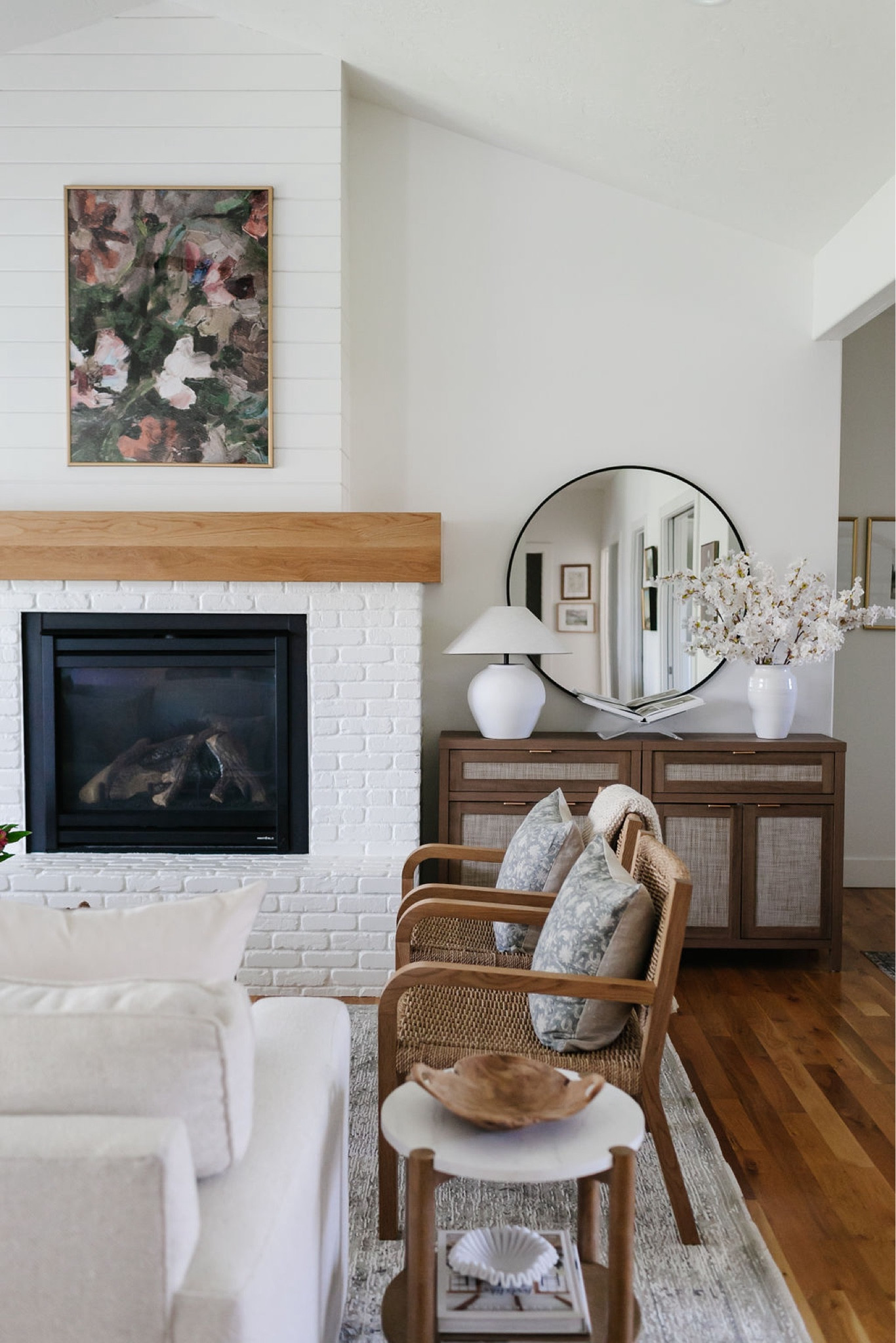 Living room decor, Amazon decor  

#LTKFindsUnder100 #LTKHome #LTKSaleAlert